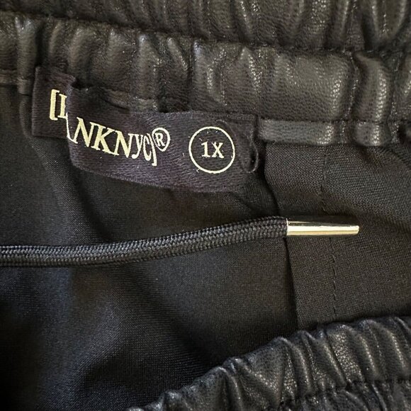 Blank NYC Plus Size 1X Eastside Vibes Faux Leather Drawstring Joggers Pant‎ NWT - Picture 8 of 8